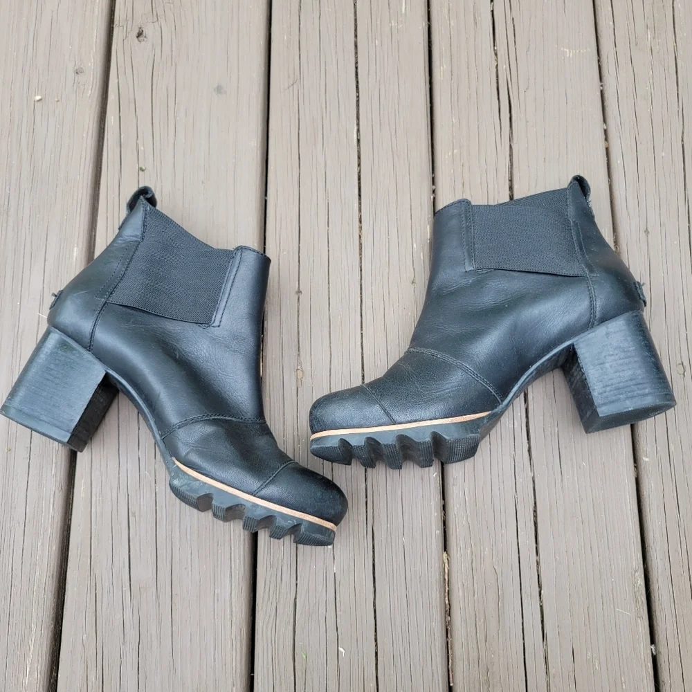 Sorel Addington Waterproof Black Oiled Leather Studded‎ Chelsea Bootie 10.5